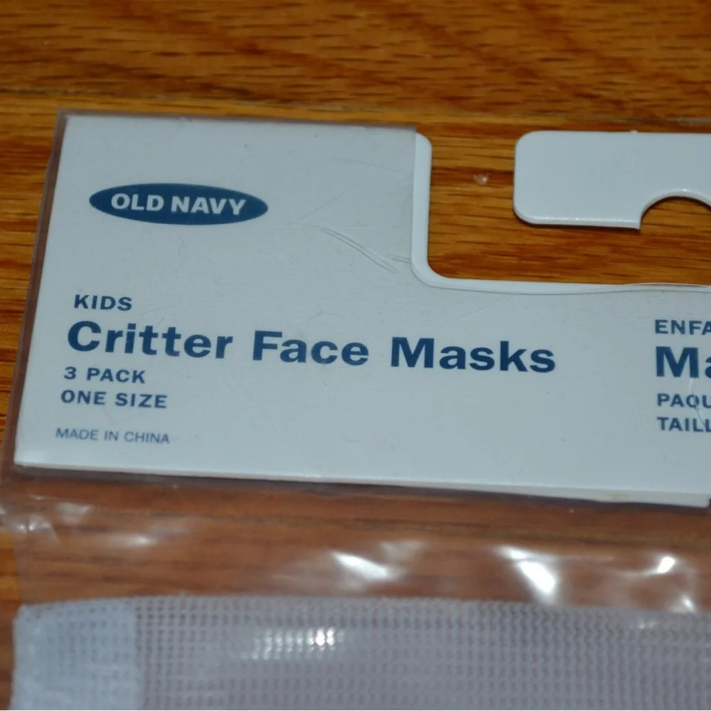 Youth girls Old Navy Critter face masks, new in package